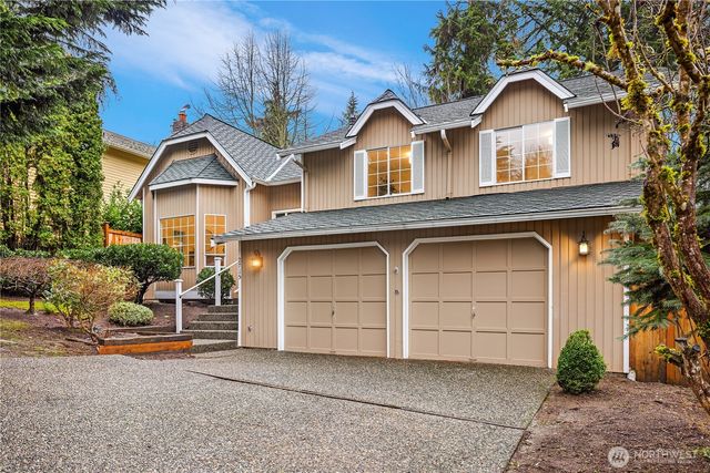 2715 NE 184th Place, Lake Forest Park, WA 98155