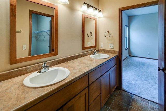 9305 Golden Hue Boulevard, Verona, WI 53593