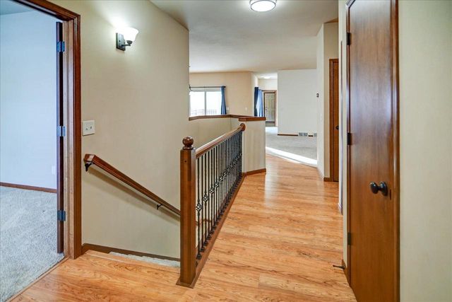 9305 Golden Hue Boulevard, Verona, WI 53593