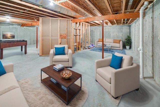 9305 Golden Hue Boulevard, Verona, WI 53593