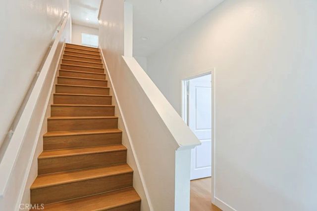 1410 N Harbor 1, Santa Ana, CA 92703