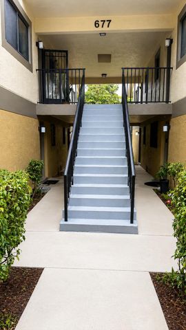 677 TRACE Circle 205, Deerfield Beach, FL 33441