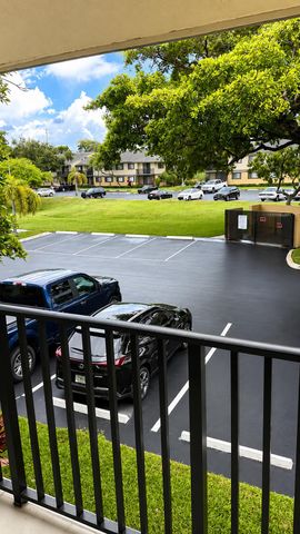 677 TRACE Circle 205, Deerfield Beach, FL 33441