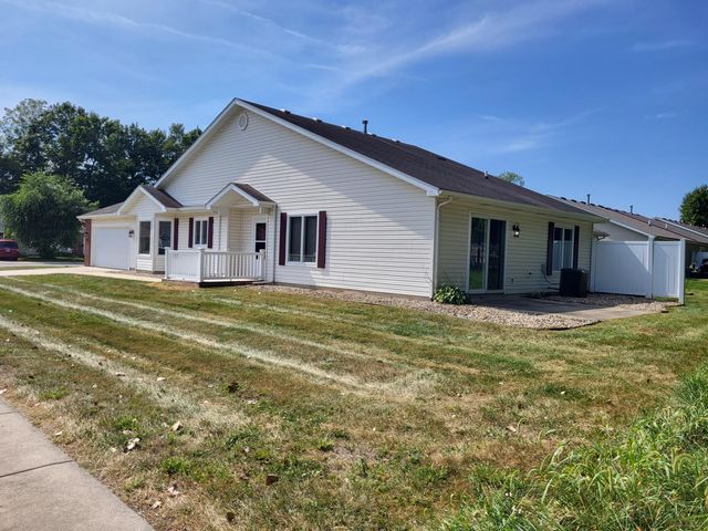 34 Victoria Circle, La Porte, IN 46350