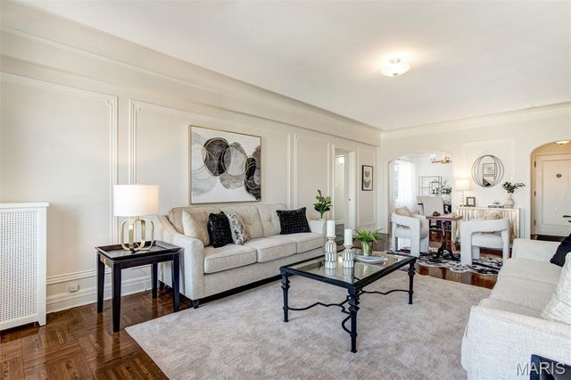 4440 Lindell Boulevard 801, St Louis, MO 63108