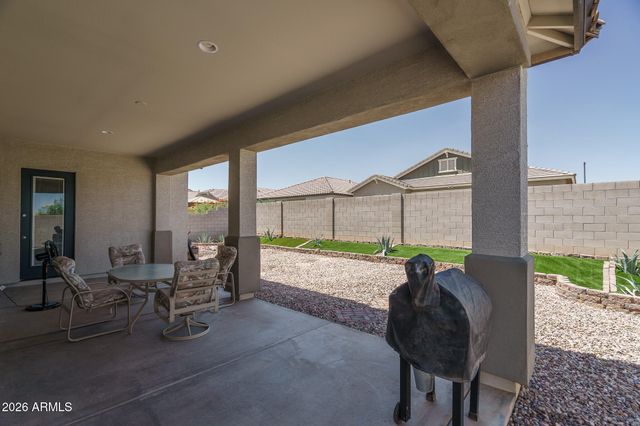 16042 W ELECTRA Lane, Surprise, AZ 85387