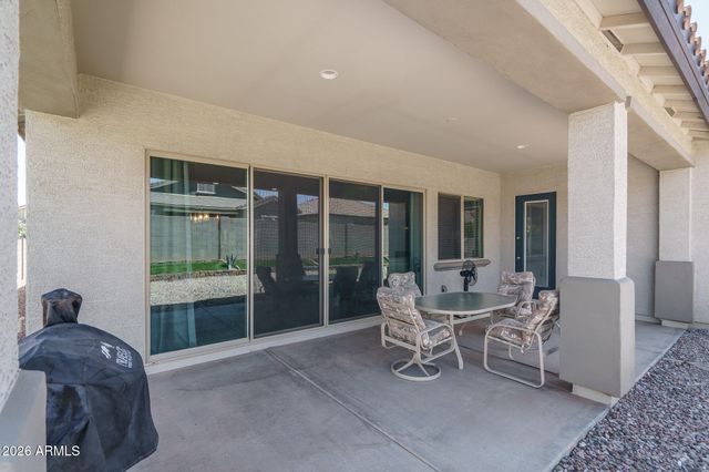 16042 W ELECTRA Lane, Surprise, AZ 85387