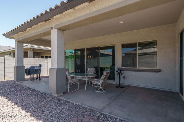 16042 W ELECTRA Lane, Surprise, AZ 85387