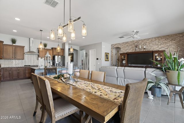 16042 W ELECTRA Lane, Surprise, AZ 85387