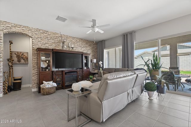 16042 W ELECTRA Lane, Surprise, AZ 85387