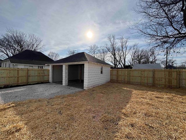 917 Oak Street, Vincennes, IN 47591