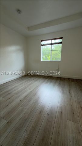 8986 W Flagler St 6, Miami, FL 33174