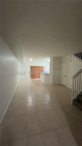 8986 W Flagler St 6, Miami, FL 33174