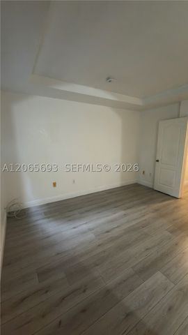 8986 W Flagler St 6, Miami, FL 33174