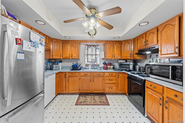 164 Dare Road, Selden, NY 11784