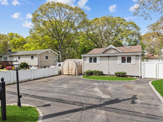 164 Dare Road, Selden, NY 11784