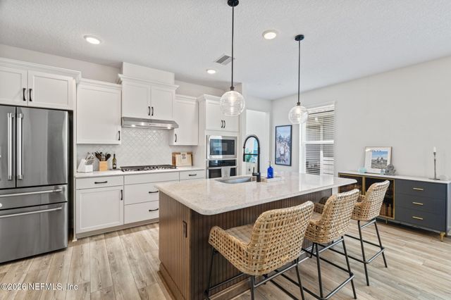 381 PIONEER VILLAGE Drive, Ponte Vedra, FL 32081