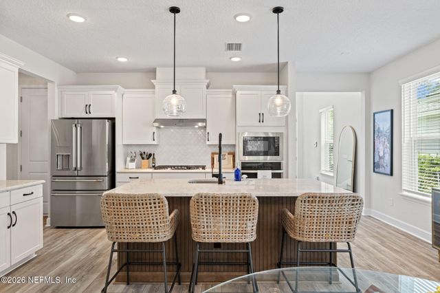 381 PIONEER VILLAGE Drive, Ponte Vedra, FL 32081