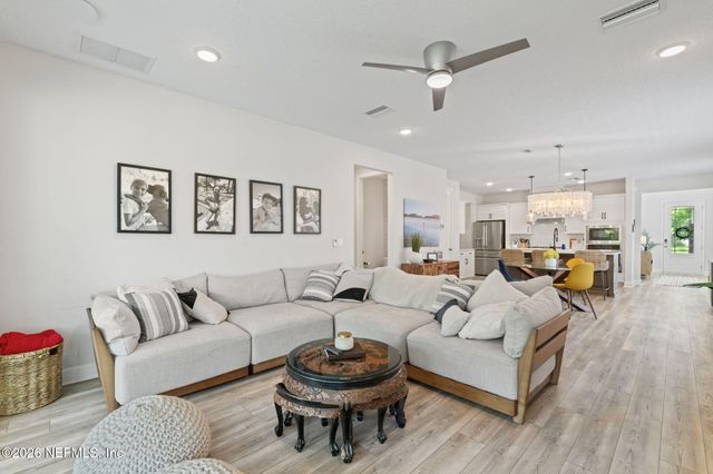 381 PIONEER VILLAGE Drive, Ponte Vedra, FL 32081