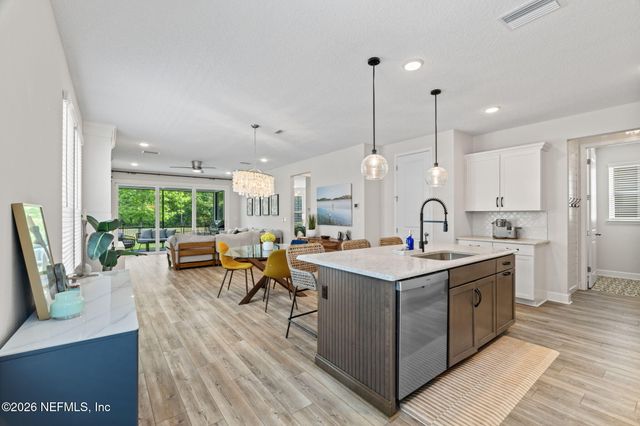 381 PIONEER VILLAGE Drive, Ponte Vedra, FL 32081