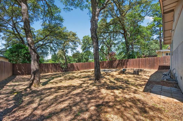 1627 Gerry Ct, Auburn, CA 95603