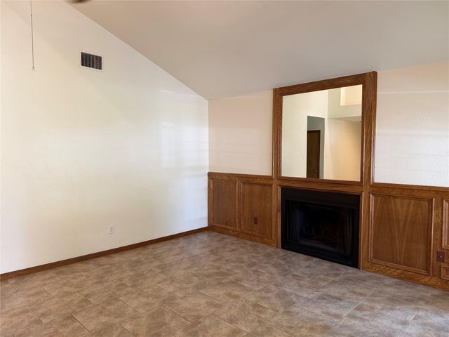 349 Fantail LOOP B, Austin, TX 78734