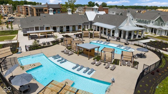 8798 Chauncey Street, Zionsville, IN 46077