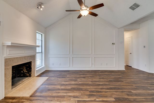 319 Kessler Drive, Euless, TX 76039