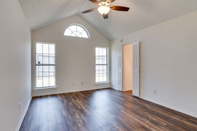 319 Kessler Drive, Euless, TX 76039