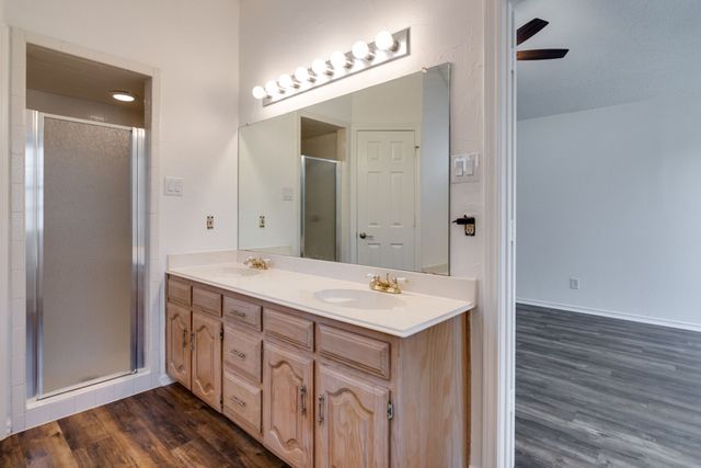 319 Kessler Drive, Euless, TX 76039