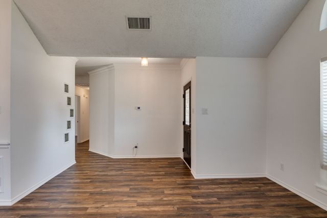 319 Kessler Drive, Euless, TX 76039