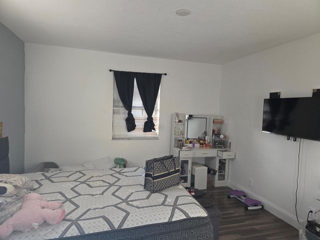 1474 N Mangonia Circle, West Palm Beach, FL 33401