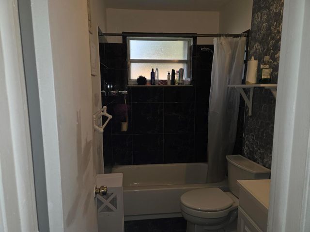 1474 N Mangonia Circle, West Palm Beach, FL 33401