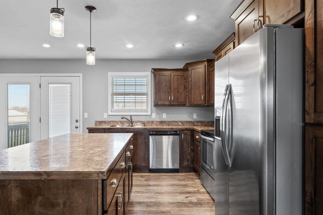 256 Velma Drive, Seymour, MO 65746