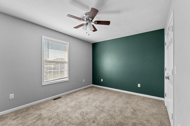 256 Velma Drive, Seymour, MO 65746