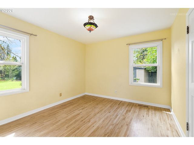 874 Ne BIRCHWOOD Dr, Hillsboro, OR 97124