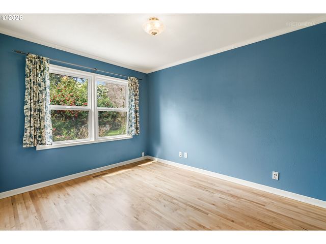 874 Ne BIRCHWOOD Dr, Hillsboro, OR 97124