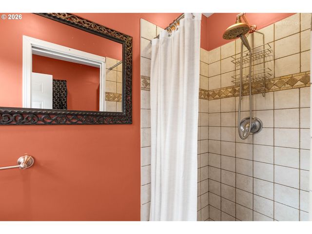 874 Ne BIRCHWOOD Dr, Hillsboro, OR 97124