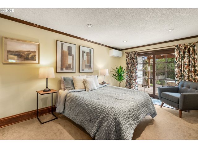 874 Ne BIRCHWOOD Dr, Hillsboro, OR 97124