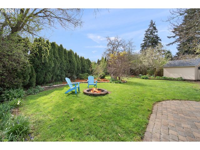 874 Ne BIRCHWOOD Dr, Hillsboro, OR 97124