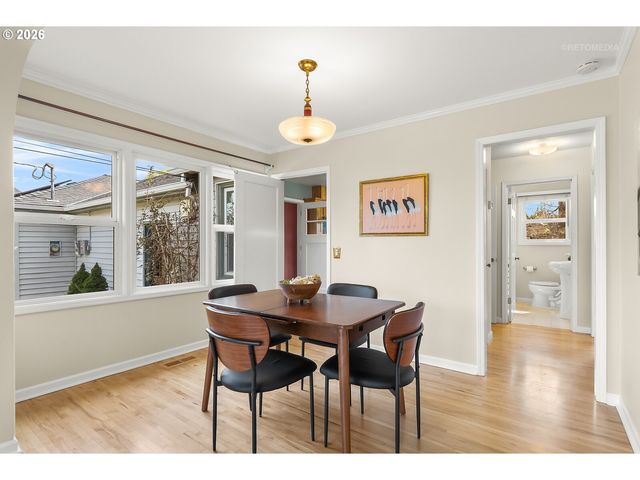 874 Ne BIRCHWOOD Dr, Hillsboro, OR 97124