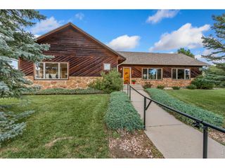 400 Gait Cir, Fort Collins, CO 80524
