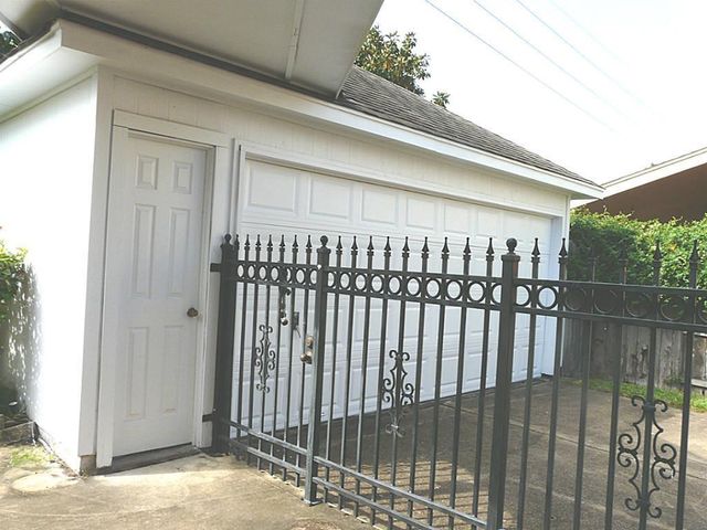 3216 Shadowwalk Drive, Houston, TX 77082