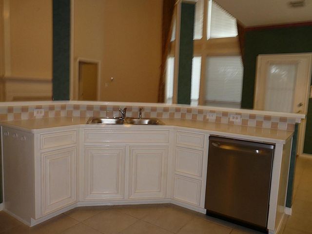 3216 Shadowwalk Drive, Houston, TX 77082