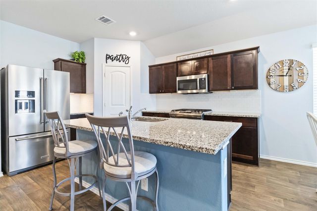 215 WHIPPORWILL LN, San Marcos, TX 78666