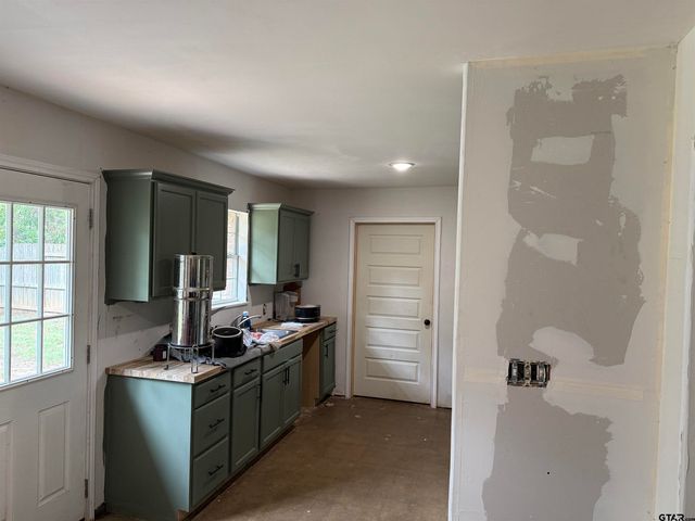 10286 Creek Bend Dr, Tyler, TX 75707