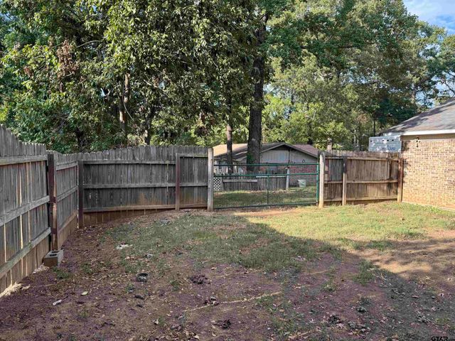 10286 Creek Bend Dr, Tyler, TX 75707