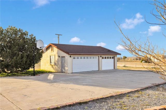 329 Lindero Road, Pinon Hills, CA 92372