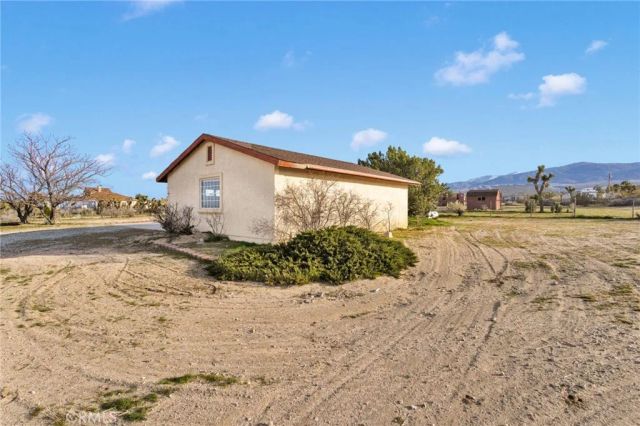 329 Lindero Road, Pinon Hills, CA 92372