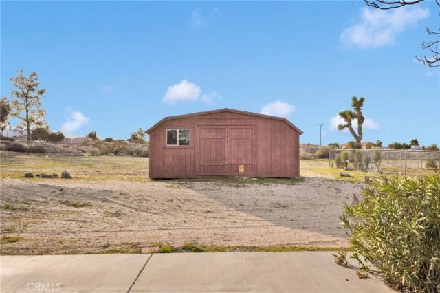 329 Lindero Road, Pinon Hills, CA 92372